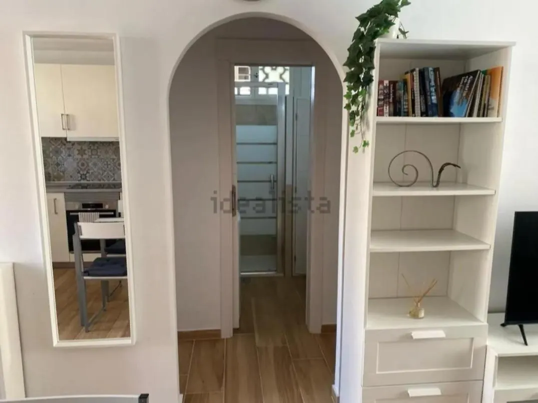 Fayser 301 Close To Beach, Fully Renovated, Air Con Arona  0*, Arona (Tenerife)